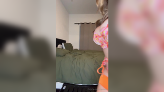 Genbvip Huge Tits Playing And Fucked Her Pussy With A Dildo Onlyfans Leak