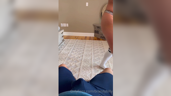 Baileybi Lap Hump In Her Bf And Suck Him Off Onlyfans Leak