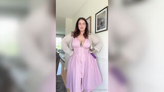 Stephoshiri In A Purple Dress Drop Her Tits Out And Vibrates Leaked Onlyfans