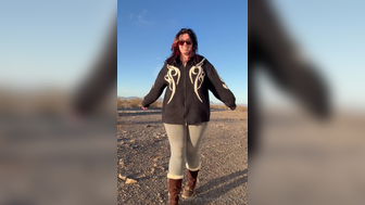 Sunnysunrayss Public Tits Out And Bouncing Onlyfans Video