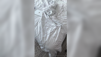 Kirstentoosweet Going Naked And Teasing On Bed Onlyfans Video