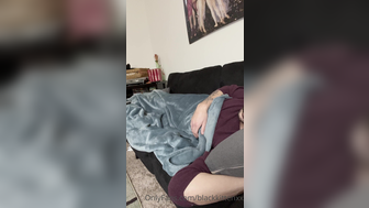 Mariamartinxz Giving Head On Couch Onlyfans Porn Leak
