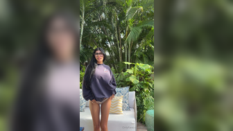 Mia Khalifa Outdoor Slingkini Tryon Leaked Onlyfans