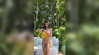 Mia Khalifa Outdoor Slingkini Tryon Leaked Onlyfans
