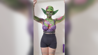 Alientrashkitty washing up paint full naked onlyfans leak