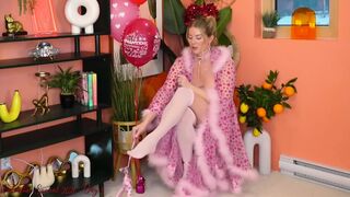 Kat Wonders Seethrough Tryon Teasing Leaked Video