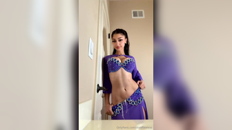 Divaflawless Strips Her Skirt And Flash Pussy Slightly Leak Onlyfans Video