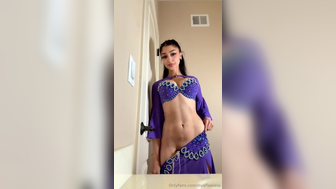Divaflawless Strips Her Skirt And Flash Pussy Slightly Leak Onlyfans Video