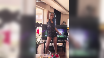 Mavisese Pov Outdoor Threesome Fuck Leaked Onlyfans Porno Video