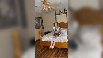 Lakynanderic School Girl Fucked By A Stranger On Bed Onlyfans Porn Leak