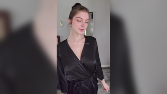 Makoshake Stripping Off And Playing Her Nude Nipples Leaked Onlyfans