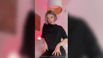 Mylittlerain Aka Leyagornaya Stripping And Spreading Nude Pussy Leaked Onlyfans Video