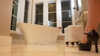 Bigtittygothegg Naughty Easter Bunny Fuck Her Pussy With A Carrot Leak Onlyfans