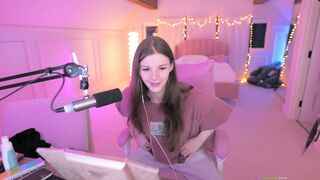 F1nn5ter Flashing Nipples On Livestream Leaked Video