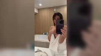 Megan Guthrie After Shower Selfie Nude Tits Out Onlyfans Leak Video