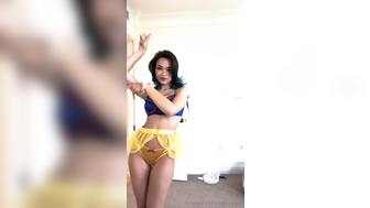 Sofia Gomez Snow White Lingerie Teasing Booty Dance Leaked Video