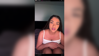 Sheismichaela Nude Boobs Flashed With Face On Livestream Leaked Onlyfans