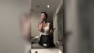 Bhad Bhabie Doing Makeup In Seethrough Skinny Porn Video Leaked