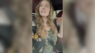 Eatpraydong Lifts Up Frock And Doggy Style Fuck Onlyfans