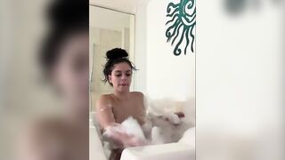 Camilla Araujo Blowjob Toy In Bathtub Naked Onlyfans