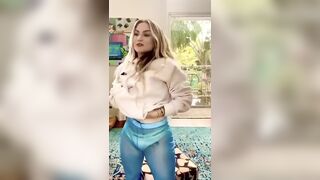 Livestreamer Lifts Her Top To Show Her Sports Bra And Got Boob Slipped
