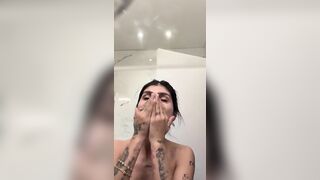 Mia Khalifa Reading With Her Big Nude Tits Out Showing Panties Onlyfans