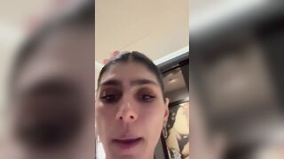 Mia Khalifa Topless Doing Her Daily Chores Onlyfans