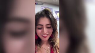 Karolguerra130 flashes titties on TikTok livestream