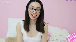 Astrid Jolie Gives A Morning Blowjob For Father’s Day