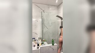 Mia Khalifa Daily Vlog Bathing With Her Nude Boobs Leak Onlyfans Tape