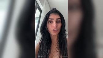 Mia Khalifa After Walk Taking A Bath Fully Nude With Her Tits Out Leaked Onlyfans Stream