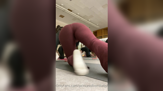 Princessfrombabylon Doing Yoga Flashing Her Cameltoe Onlyfans Leaked Video