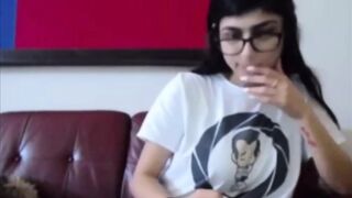 Mia Khalifa Flashes Her Breasts In Exclusive Leaked Clip