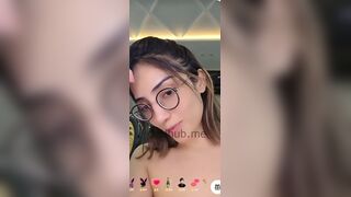 Pakistani OnlyFans Star Performs Nude In Leaked Live Stream