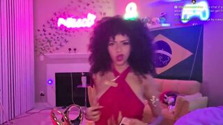 Mbeeco AKA Megan Botnick Twitch Streamer Slip Nip