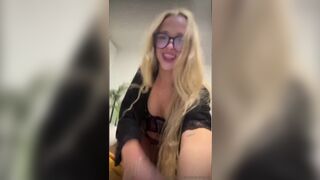 Julia Filippo Stripteasing And Camel Toe Flash 800$ Onlyfans Compilation Leak