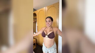 Spicydrea AKA Isaac And Andrea Doing Jumping Jacks Without A Bra And Tryons Onlyfans