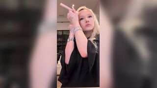 Alabama Barker Singer Nipslip On Livestream