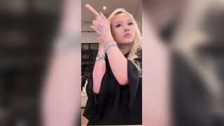 Alabama Barker Singer Nipslip On Livestream