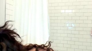 Freckled Gianna Krinock Teases Her Nipples Under Water