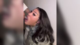 Suamuva Black Trans Sucking Cock To The Throat
