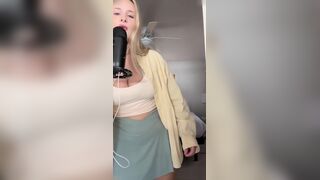Edena Princesa Teases With A Sensual Oil Massage