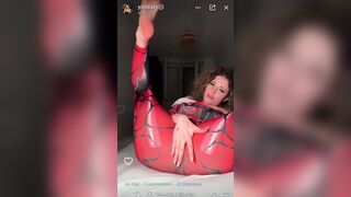 Yololary Spiderman Cosplay On Livestream Finger Her Pussy Leak Onlyfans