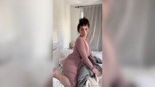 Colleen.333 Teasing On Bed And Getting Slipped Nude Nipples Leak Onlyfans