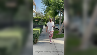 Royalwednesday Sucking Hairy Dude And Rides Cock In Pussy Onlyfans Video