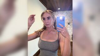 Gracecharisxo In Gray Dress Took Her Tits Out Leak Onlyfans Video